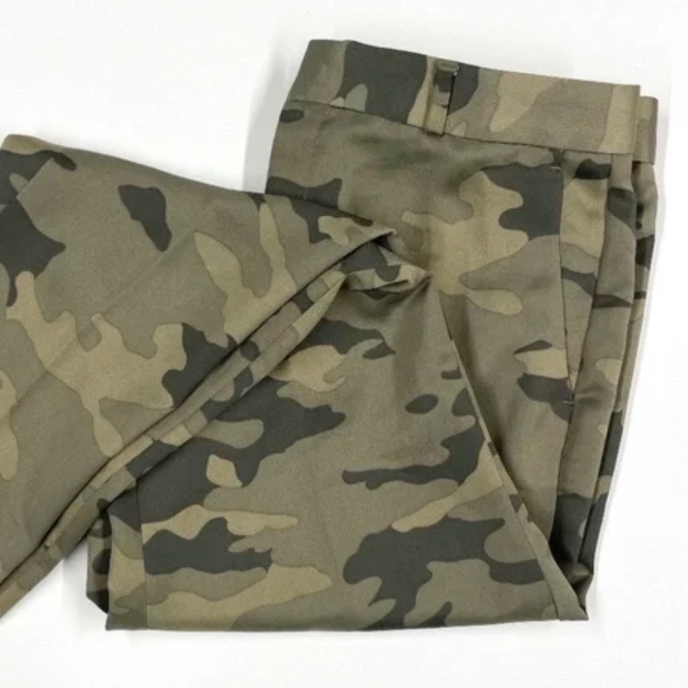 Banana Republic satin camouflage Avery trousers